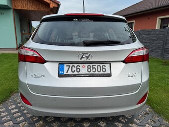 Hyundai i30 combi 1.6 88kW Nové v ČR 5/2026 najeto  93 885km - 6