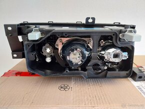 Přední světlomety Octavia 1 xenon - 6