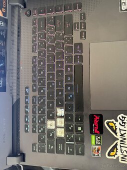 Asus ROG Strix G15 - 6