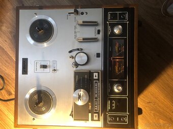 AKAI Kotoučový magnetofon - 6