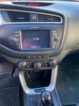 Kia Ceed hatchback, 1.6 benzín - 6