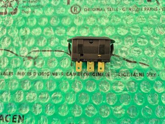 spínač elektrického stahování okna Škoda Favorit, Felicia - 6