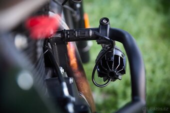 Přídavná LED světla na motorku - 6