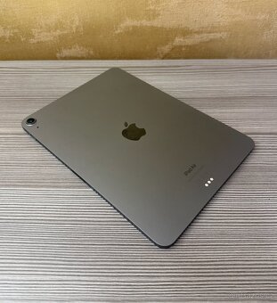 Apple iPad Air 10.9" 2022 M1 64GB šedá - 6