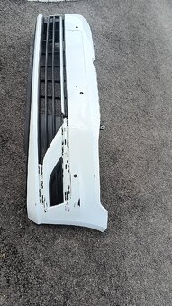 Prodám přední nárazník na golf 7 facelift - 6