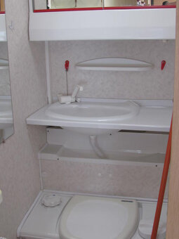 Chateau 380 r.v.94-cr-spz-tk2026-dvoje-spani. - 6