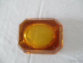starožitný skleněný popelník - 6