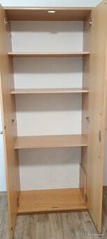 skříně a věšák ze sedmdesátek - 6