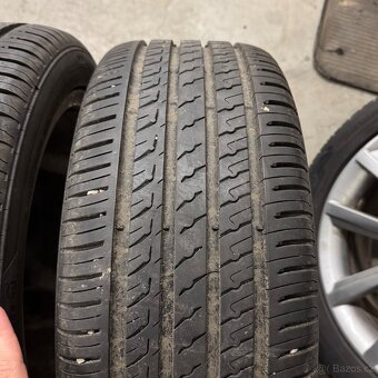 Alu kola Škoda Octavia, 225/45 R17 Barum - zánovní, 5x112 - 6