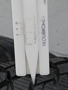 Pěkná zimní orig alu VW Multivan, Transportér 235/55/17 8mm - 6