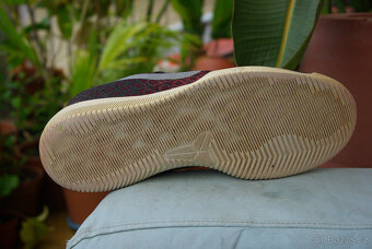 NIKE KOBE Mamba Instinct velikost 45,5 - 6