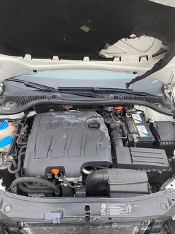 Škoda Octavia 2 1.6TDI 77KW díly - 6