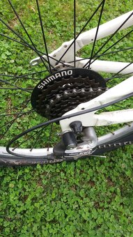 Lehké horské kolo Leader Fox Spider 24" můžu POSLAT s ALU h - 6