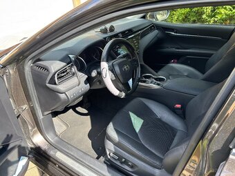 Prodám Toyota Camry 2,5 hybrid - 6