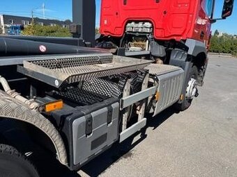 Mercedes-Benz Arocs  2643K-6x4–JNK-Hákový teleskopický nosič - 6