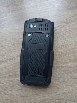 Odolný telefon RugGear dual sim - 6