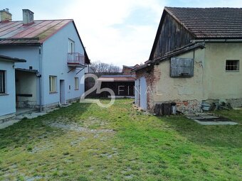 Prodej RD se dvěma čísly popisnými a stavebním pozemkem v Ma - 6