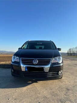 Turan 2.0 tdi - 6