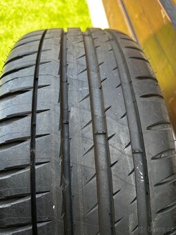 Alu kola 5x114.3 r18 s pneu (N) - 6