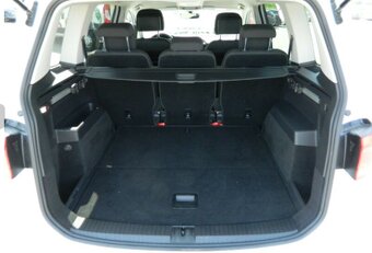 VW Touran 2.0 tdi DSG 110kw - 6