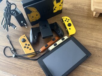 Nintendo Switch (Pokémon Edition) - 6