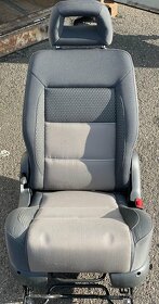 Prodám NOVÉ zadní sedačky, různé vzory na vozy VW Sharan. - 6