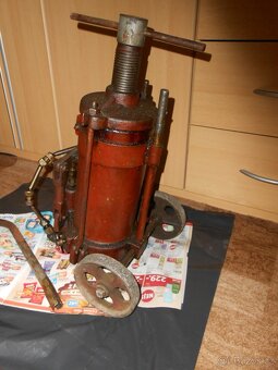 RETRO mazací lis na kolečkách - váha 25kg - jen osobně - 6
