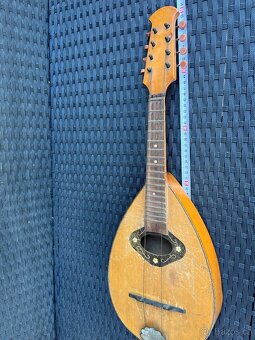 Starší mandolína – lidový nástroj - 6