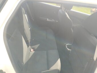 NISSAN JUKE 1,6 BENZÍN 86KW,PRVNÍ MAJITEL,NOVÁ STK - 6