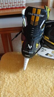 Brusle Bauer SUPREME M3 - 6