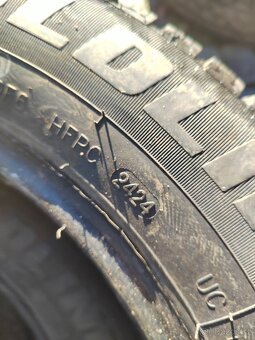 Prodám téměř nové zimní pneu 175/65/14 Goldline Winter - 6