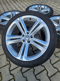 Originální VW Mallory 5x112 Letní 255/40/19 - 6