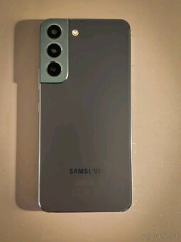 Samsung Galaxy S22 - 6