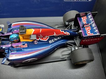 F1 INFINITI RED BULL RB10 2013 VETTEL MINICHAMPS 1:18 - 6