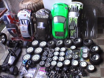 RC AUTO 4WD DVURYCHLOSTNÍ NITRO - 6