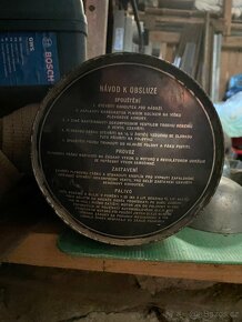 díly ze stodoly Jawa a Škoda asi 100, 120 - 6