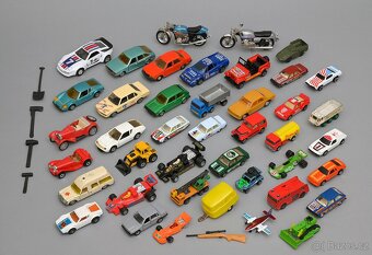 Modely autíček / hračky pro sběratele - 6