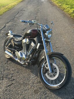 Suzuki Intruder VS 1400 - 6
