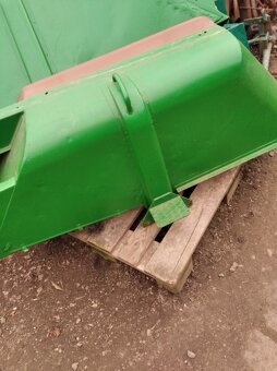 Prodám super blatníky na ZETOR25- - 6