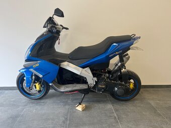 DERBI-PIAGGIO GP1 250 - 6