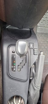 Toyota iQ 1,0 automat CVT max.výbava - 6