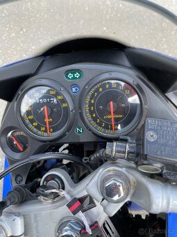 HONDA CBR125R - 6