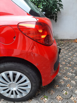 Peugeot 207, benzin 1,4 54kW, 2009, 99 tis. - 6