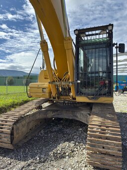 Pásové rypadlo Caterpillar 325D - 6