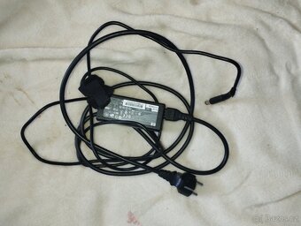 nefunkční notebook + nabíječka brašna na notebook - 6