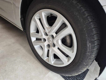 Opel Astra 1,6 CDTi 81kW Excite ST - 6