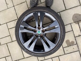 FABIA II RS orig. ALU sada+zánovní letní PIRELLI 205/40 17 - 6