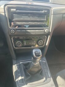 Superb combi 2.0 Tdi...103kW..2014 - 6