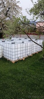 IBC nádrže - 1000 litrů - 6