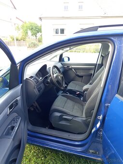 VW Touran 2.0TDi - 6